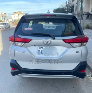 Toyota Rush 2020 Silver