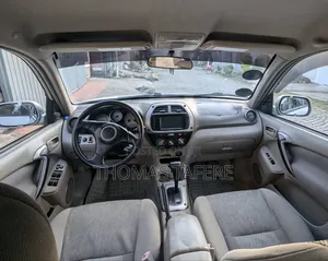 Toyota RAV4 2001 Silver