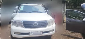 Photo - Toyota Land Cruiser 2012 White