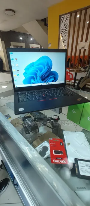 New Laptop Lenovo ThinkPad T14 G1 16GB Intel Core I7 SSD 512GB