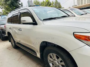 Toyota Land Cruiser 4.5 V8 GX-R 2014 White