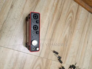 Photo - Focusright Scarlett 2i2 2nd Gen Sound Card