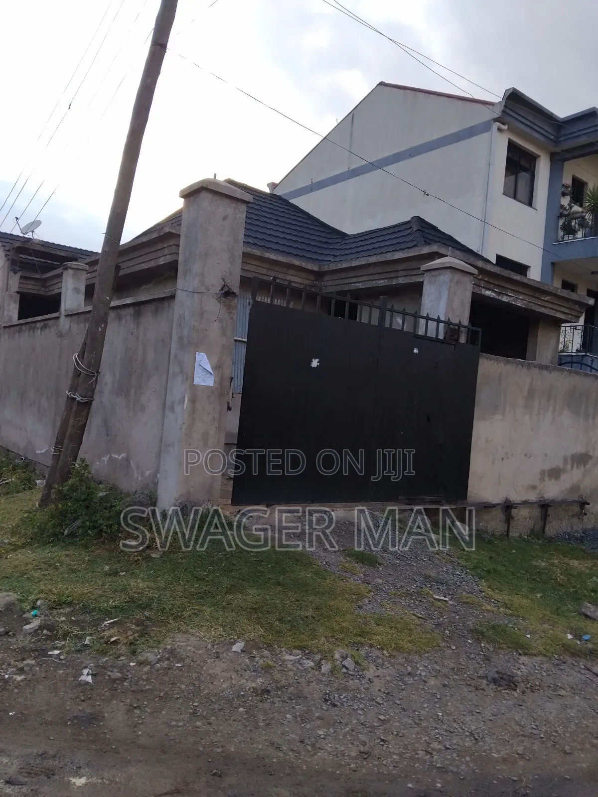 5bdrm Villa in ጣፎ, Yeka for sale