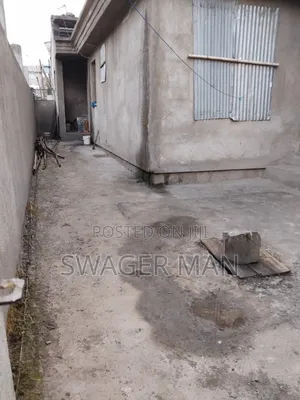 5bdrm Villa in ጣፎ, Yeka for sale