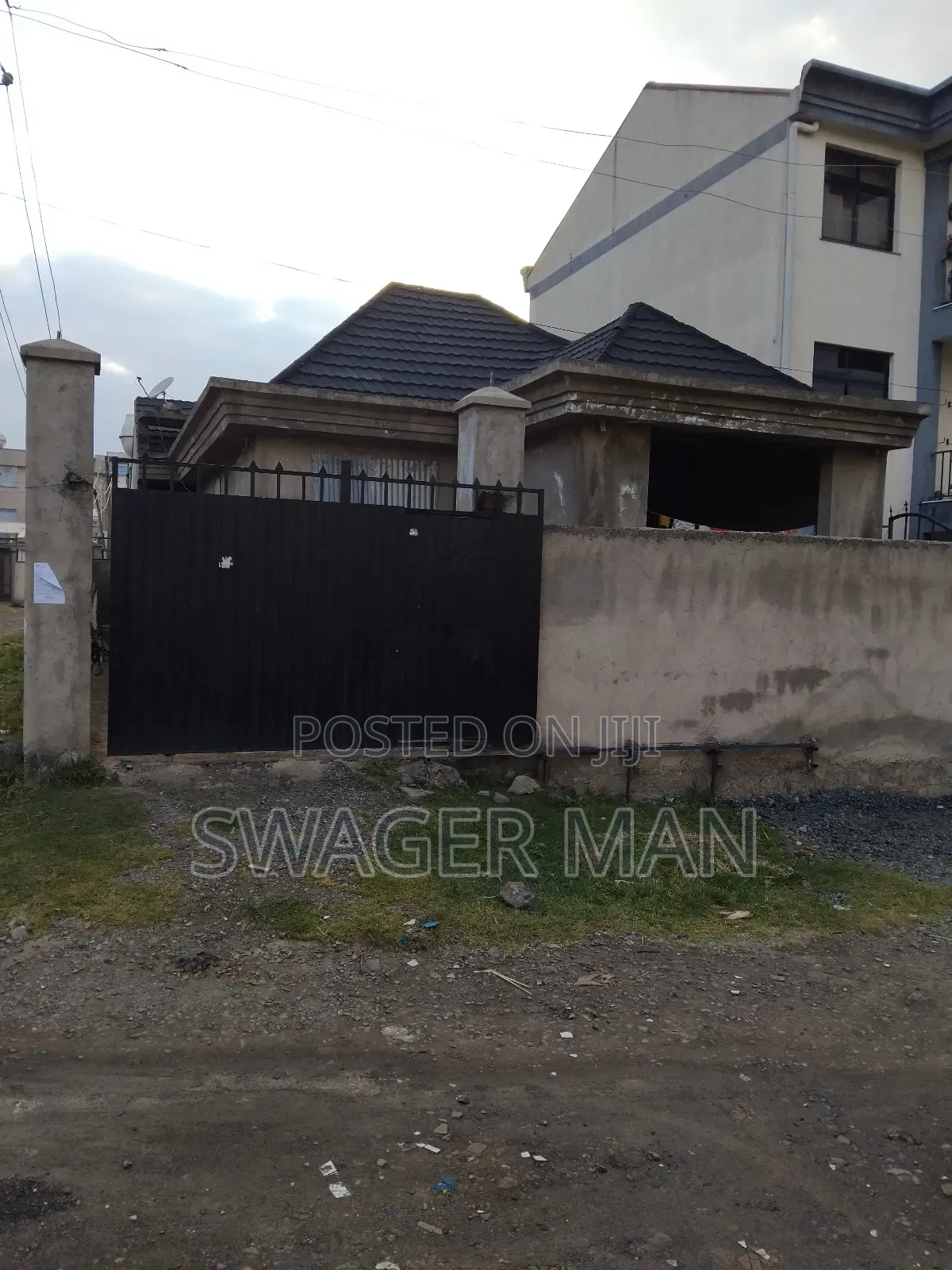 5bdrm Villa in ጣፎ, Yeka for sale