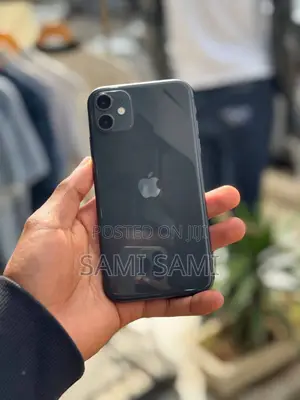 Photo - Apple iPhone 11 64 GB Black
