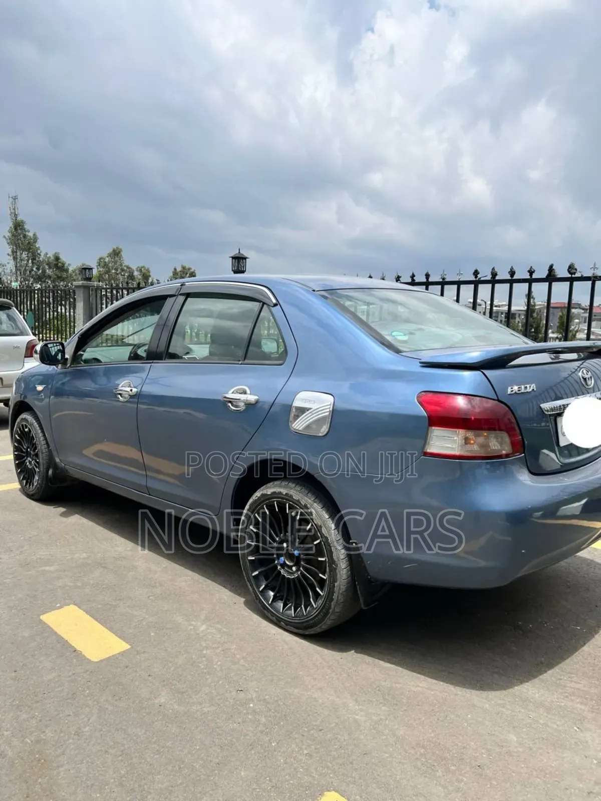 Toyota Belta 2007 Blue