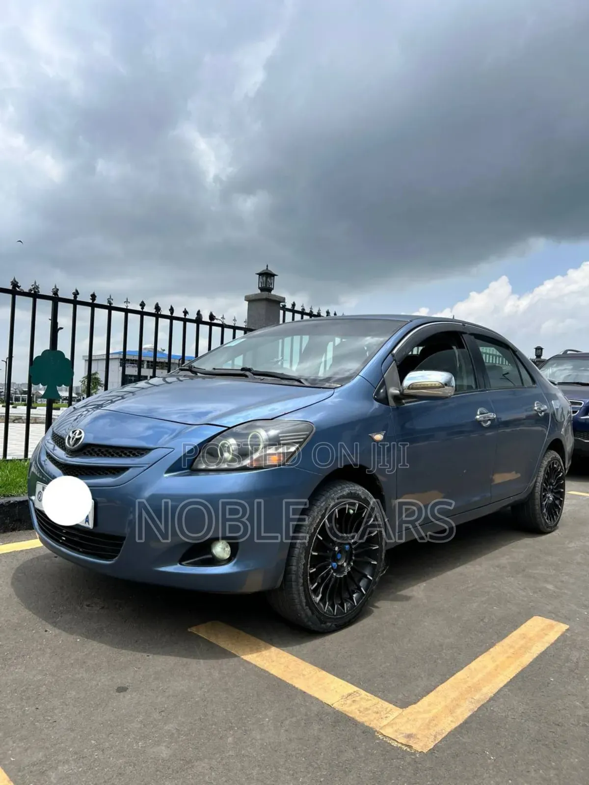 Toyota Belta 2007 Blue