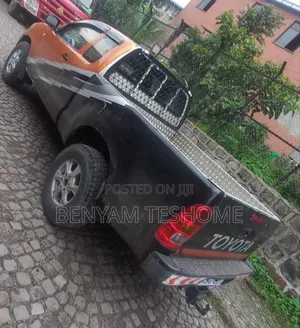 Toyota Hilux 2.5 D-4D SRX 4x4 2006