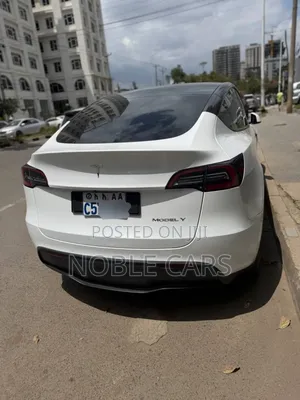 Tesla Model Y 2022 Ivory