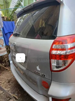Toyota RAV4 2010 Silver