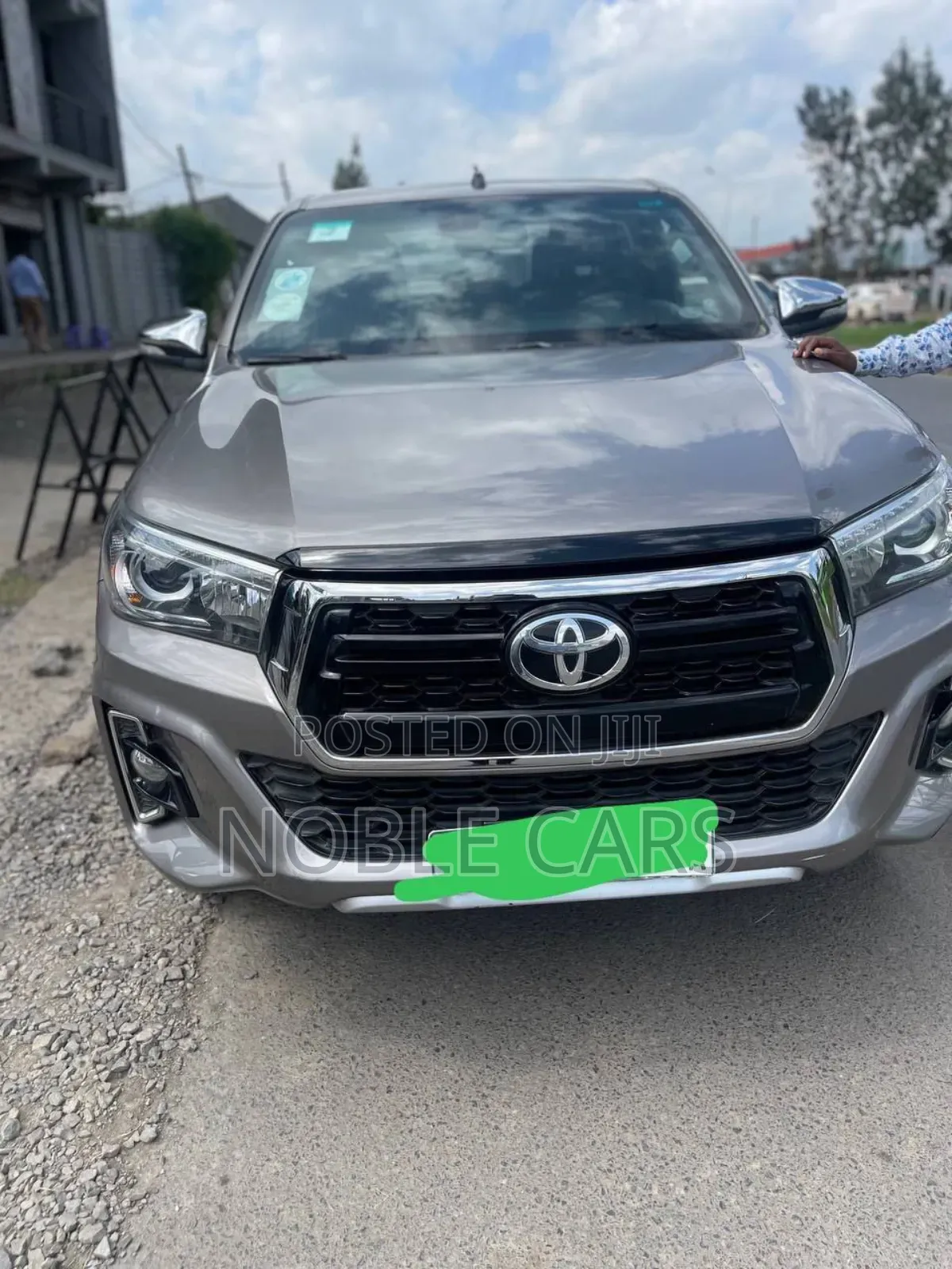 Toyota Hilux 2020 Gold