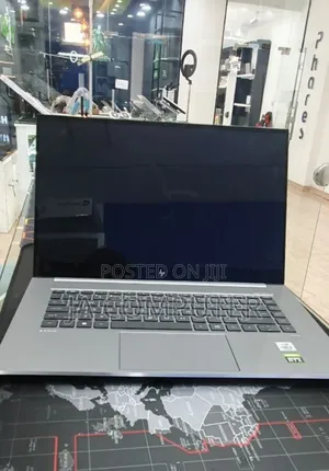 New Laptop HP ZBook Studio G8 16GB Intel Core I7 SSD 1T