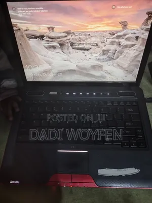 Photo - Toshiba TS32 Red