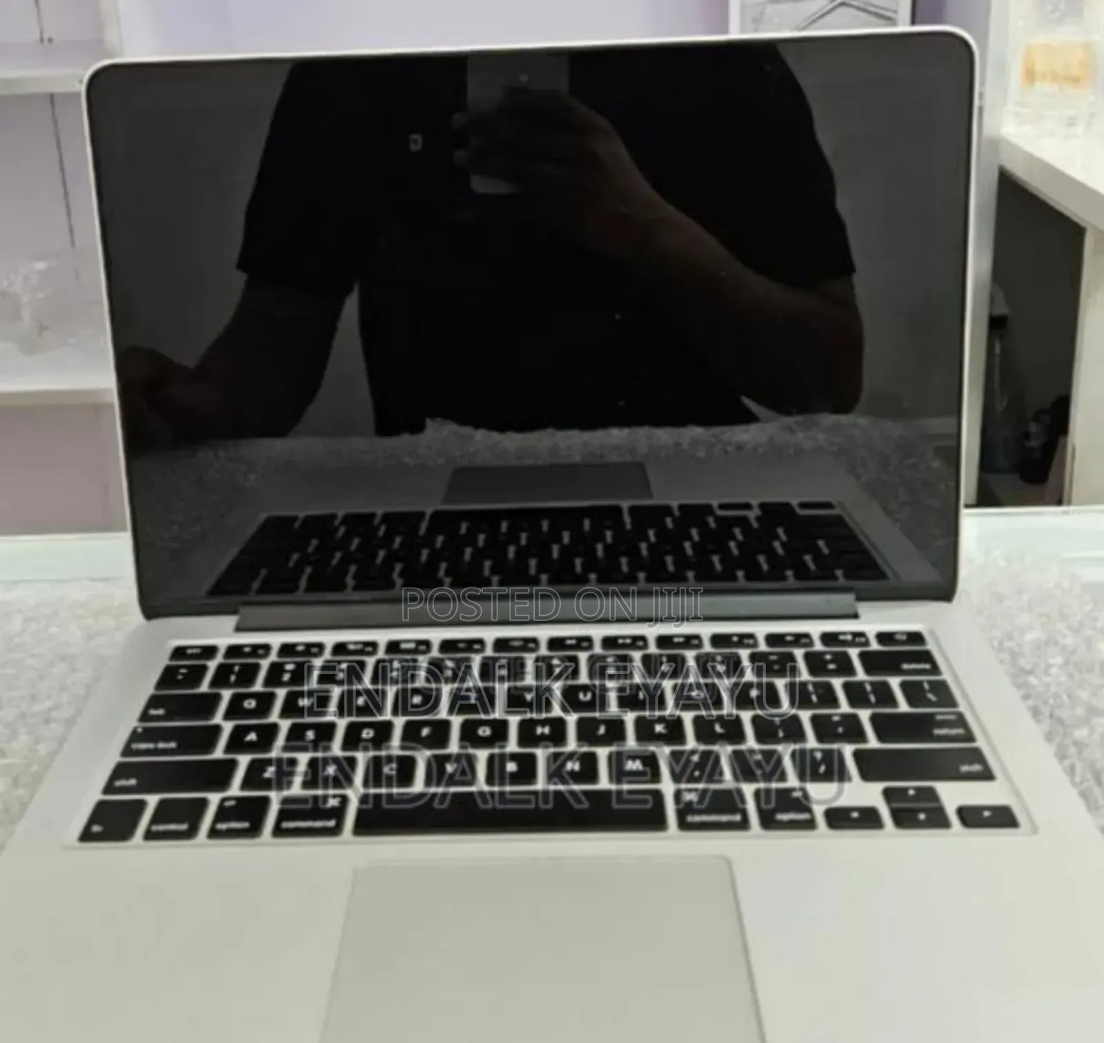 New Laptop Apple MacBook Pro 2014 8GB Intel Core i5 SSD 128GB