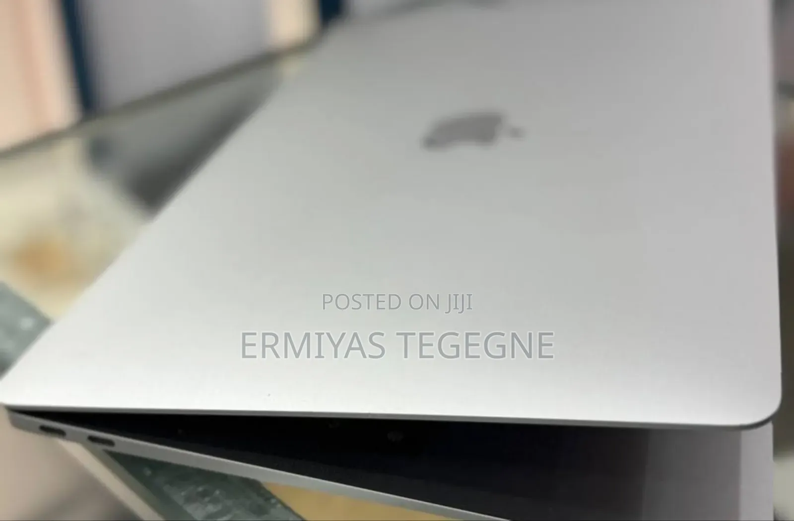 New Laptop Apple MacBook Pro M1 8GB Apple M1 SSD 256GB