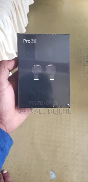 Photo - Pro5 Headphones