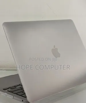 New Laptop Apple MacBook Pro 2020 M1 8GB Apple M1 SSD 256GB