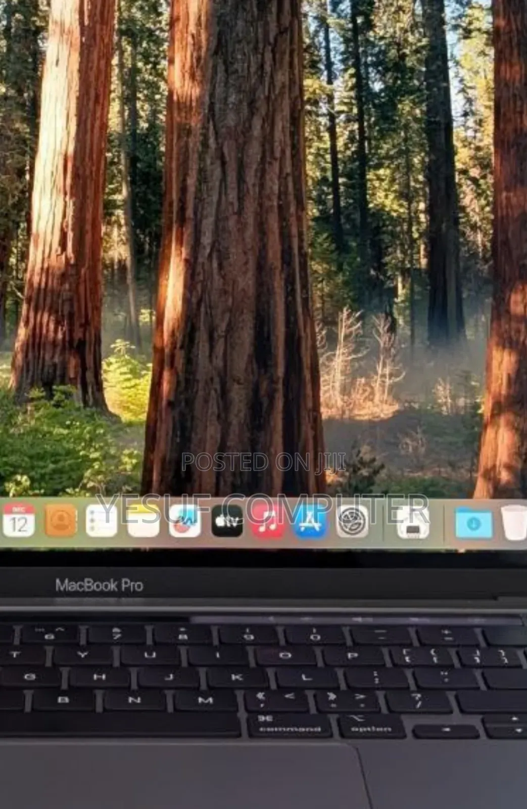 New Laptop Apple MacBook Pro 2020 M1 8GB Apple M1 SSD 256GB