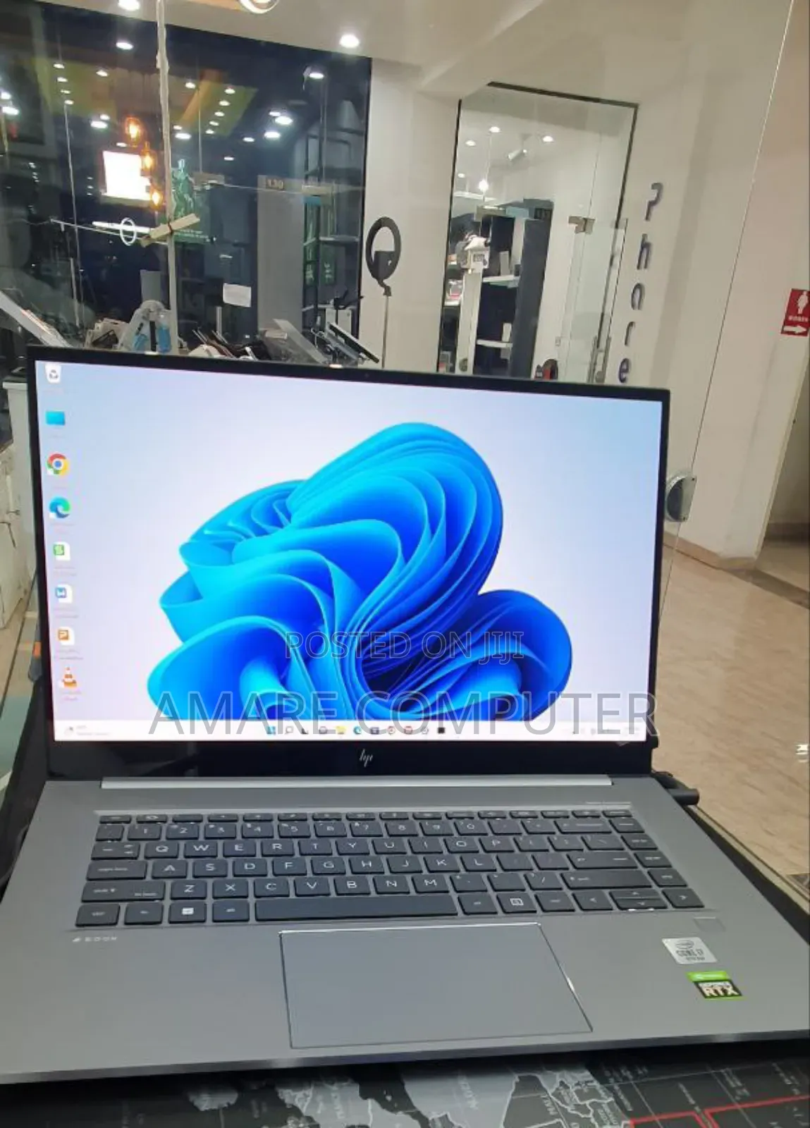 New Laptop HP Zbook Studio G7 16GB Intel Core I7 SSD 1T