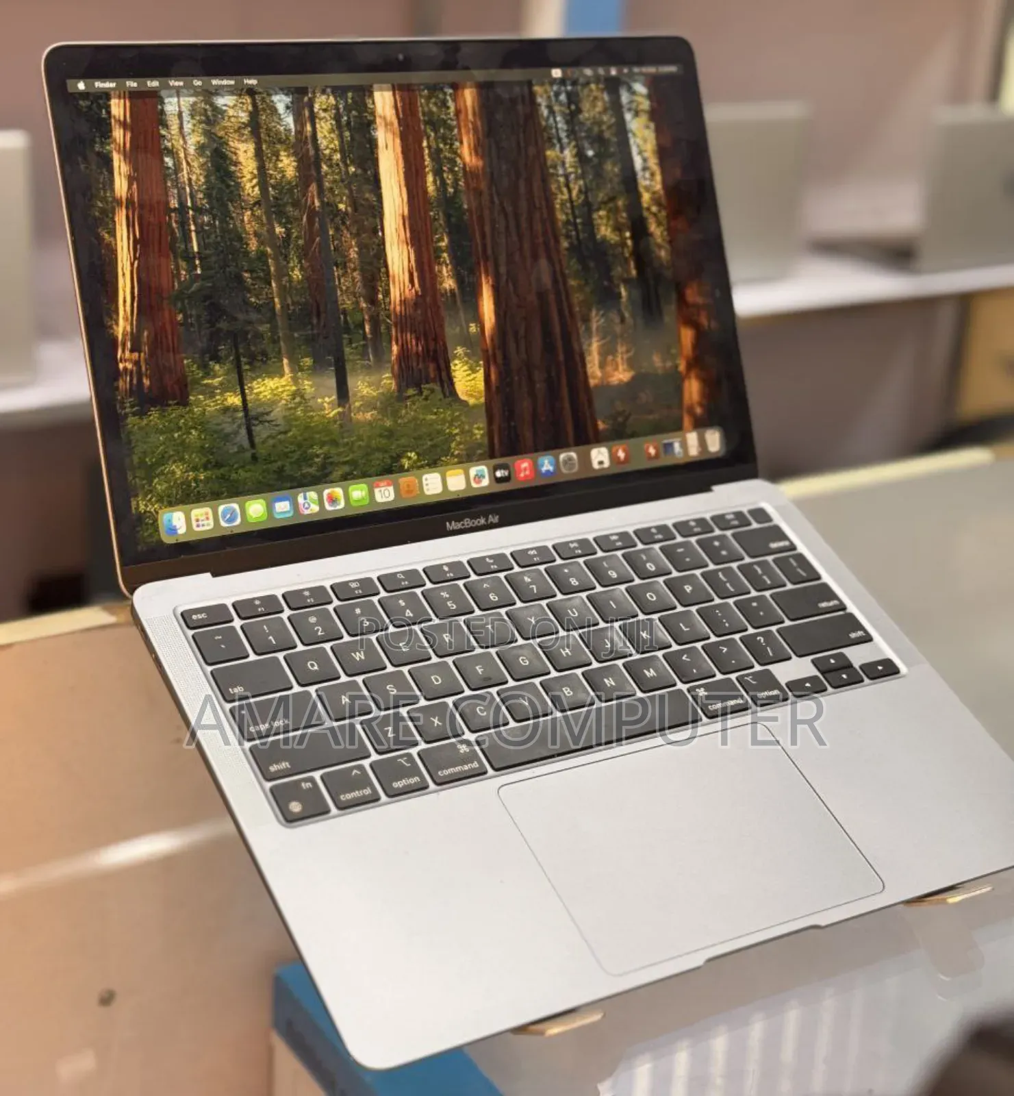 New Laptop Apple MacBook Air 2020 M1 16GB Apple M1 SSD 256GB