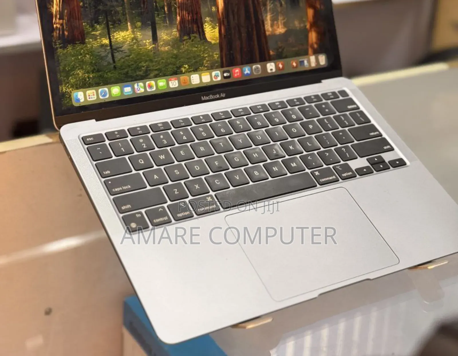 New Laptop Apple MacBook Air 2020 M1 16GB Apple M1 SSD 256GB