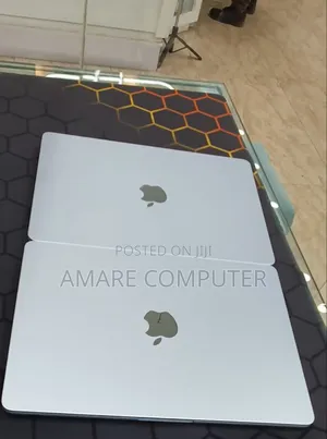 New Laptop Apple MacBook Air 2025 M4 13-Inch 16GB Apple M4 SSD 256GB