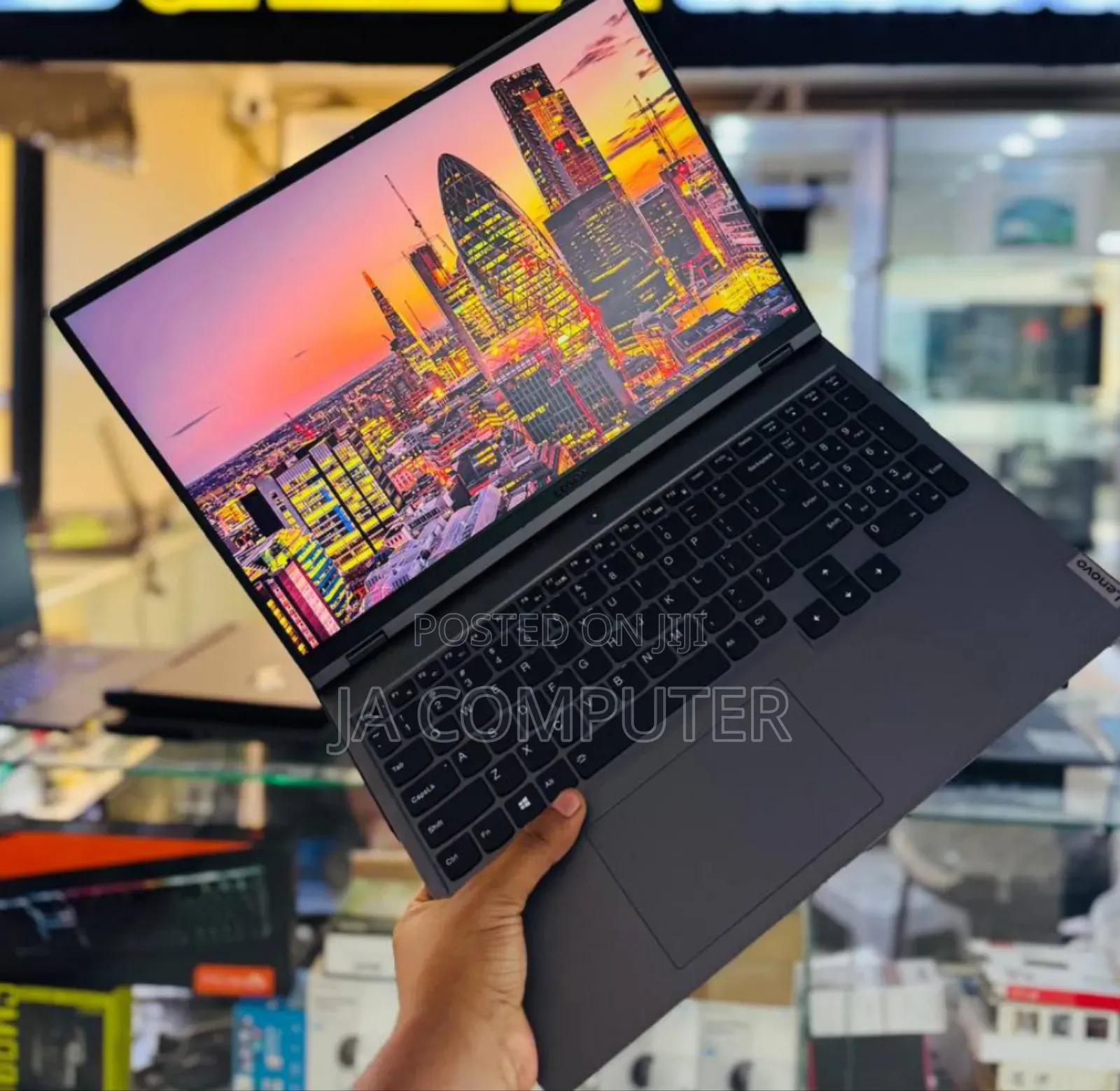 New Laptop Lenovo Legion 5 16GB AMD Ryzen 7 SSD 1T