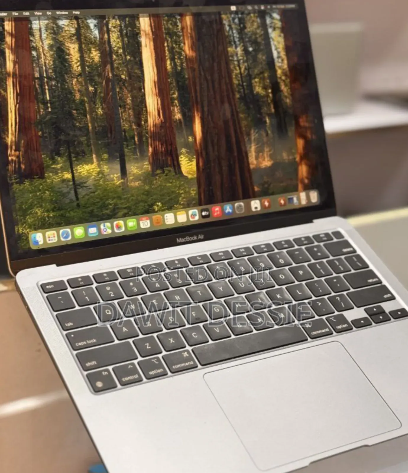 New Laptop Apple MacBook Air 2020 M1 16GB Apple M1 SSD 256GB