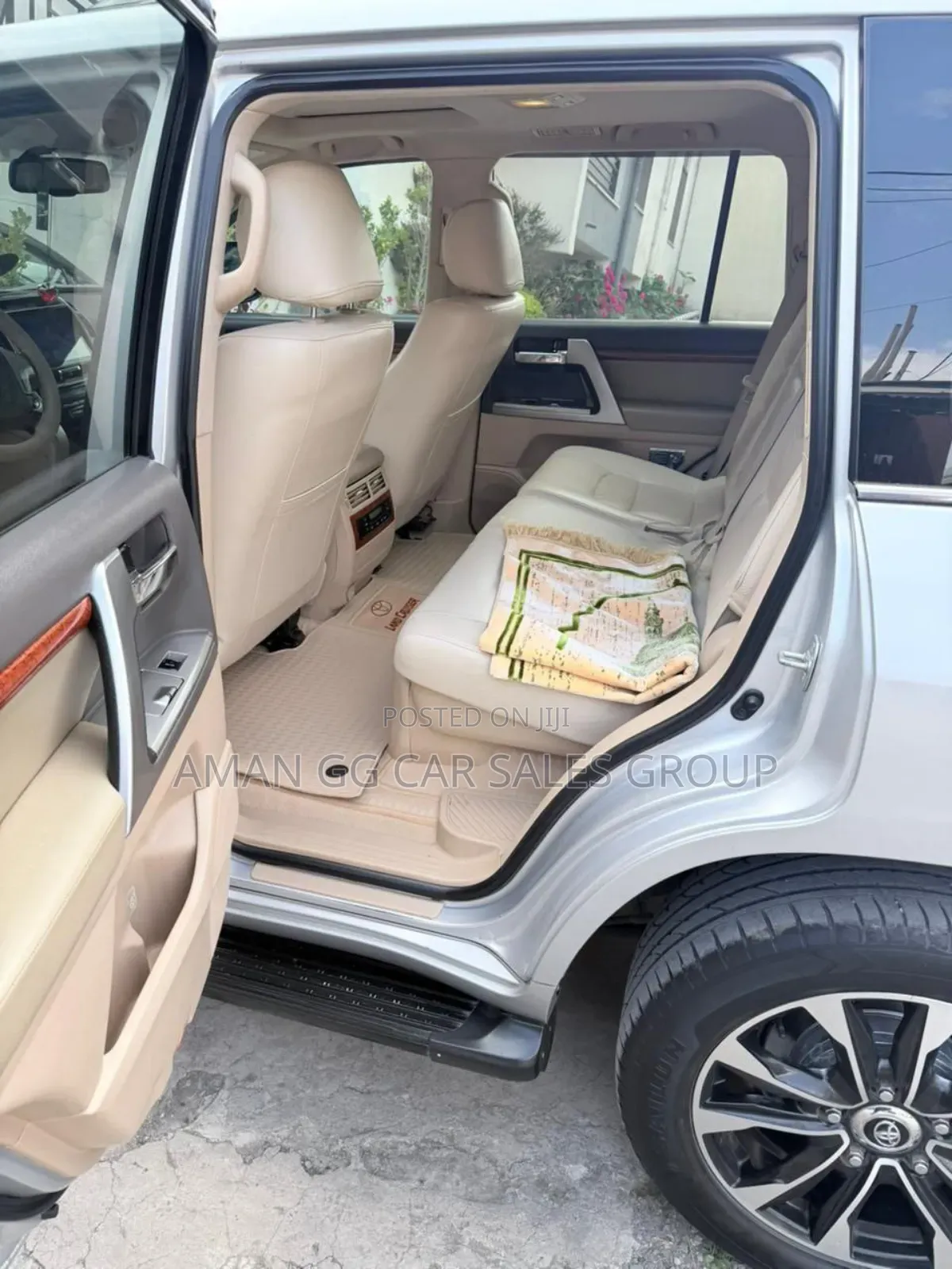 Toyota Land Cruiser 2016 Silver