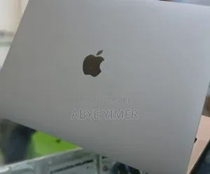 New Laptop Apple MacBook Air 2022 M2 8GB Intel Core M SSD 256GB