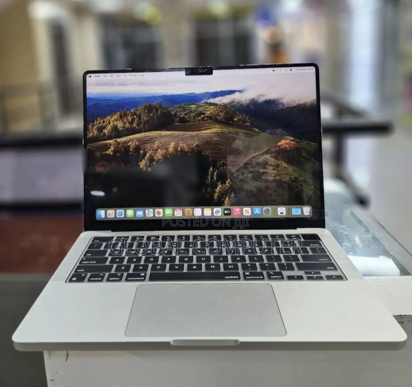 New Laptop Apple MacBook Pro 2023 M3 Max 14-Inch 8GB Apple M3 SSD 512GB