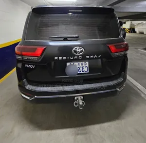 Photo - Toyota Land Cruiser 2022 Black
