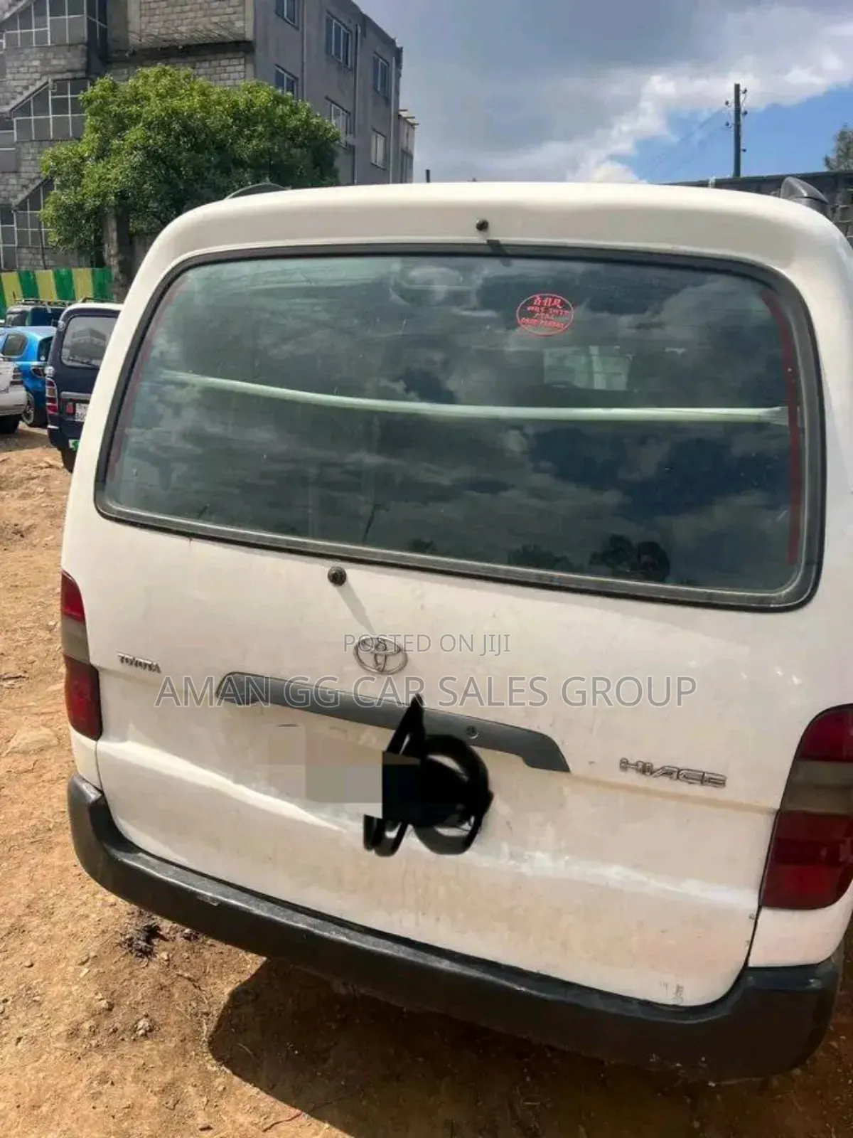 Toyota HiAce 2005 White