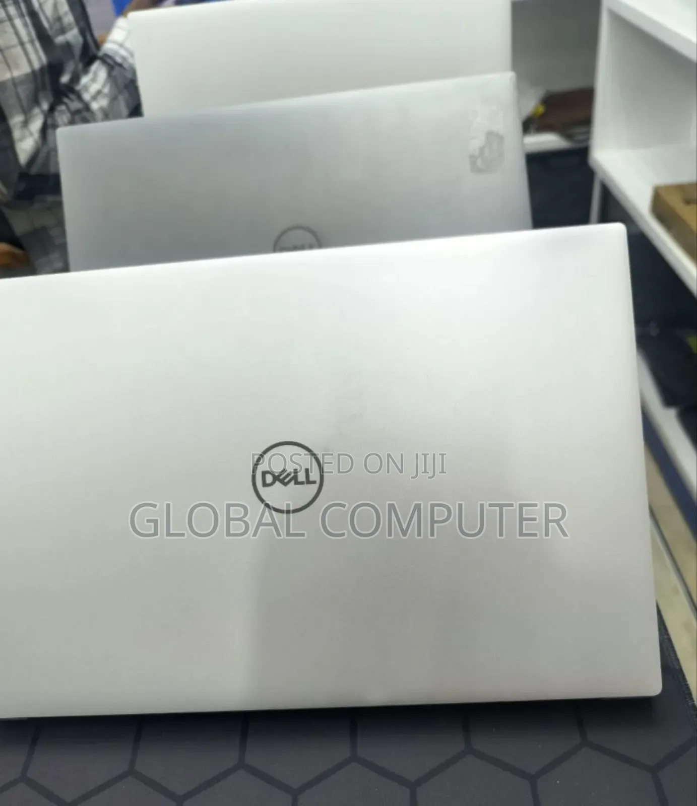 New Laptop Dell XPS 15 (9560) 16GB Intel Core I7 SSD 512GB