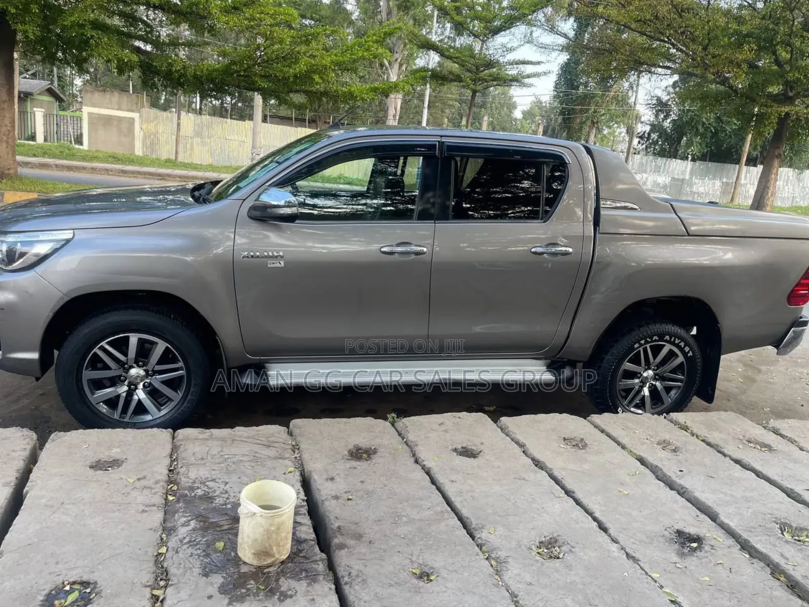 Toyota Hilux 2019 Gray