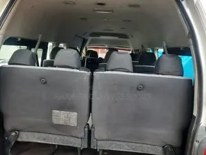 Toyota HiAce 2016 White