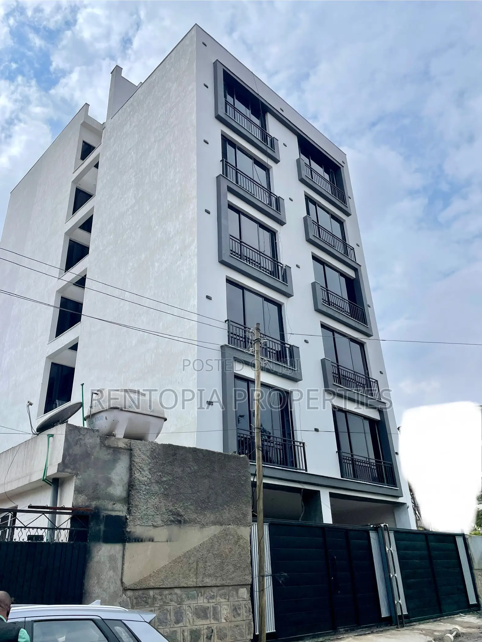 10bdrm Apartment in Bole for rent