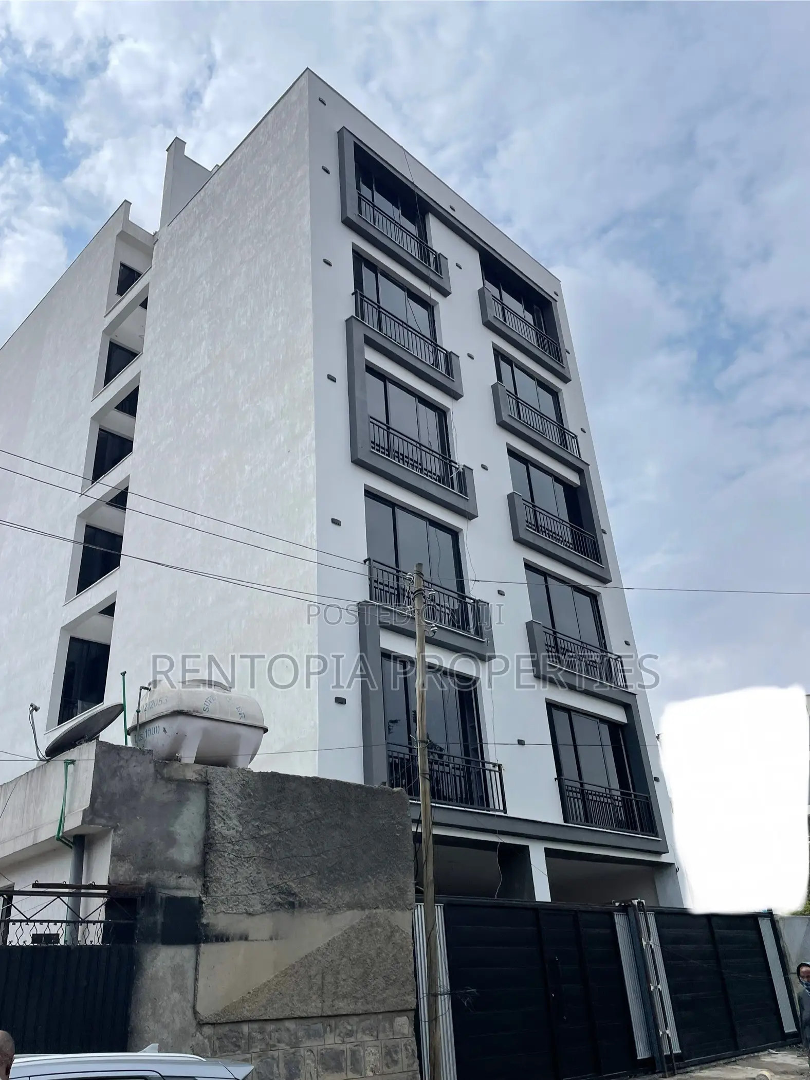 10bdrm Apartment in Bole for rent