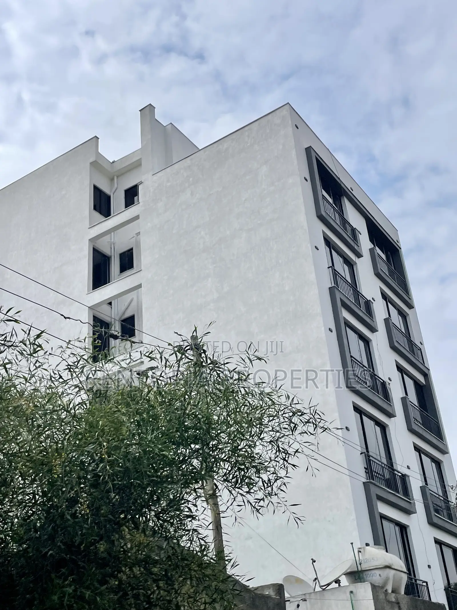 10bdrm Apartment in Bole for rent