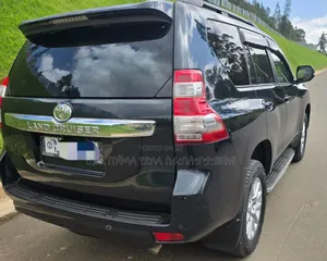 Toyota Land Cruiser Prado 2016 Matt Black