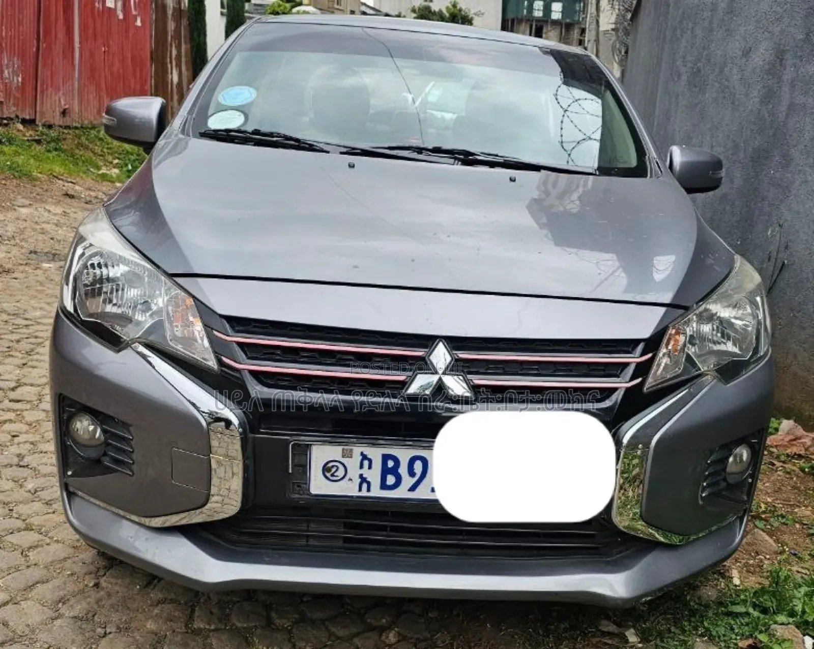 Mitsubishi Attrage 2021 Gray