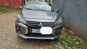 Mitsubishi Attrage 2021 Gray