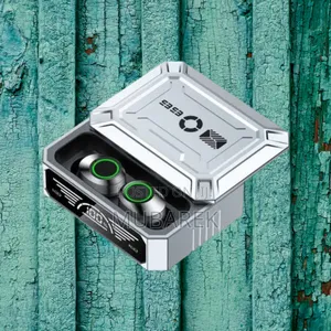 Photo - M99 Earbud Pure Bass for a Deeply Satisfying Sound