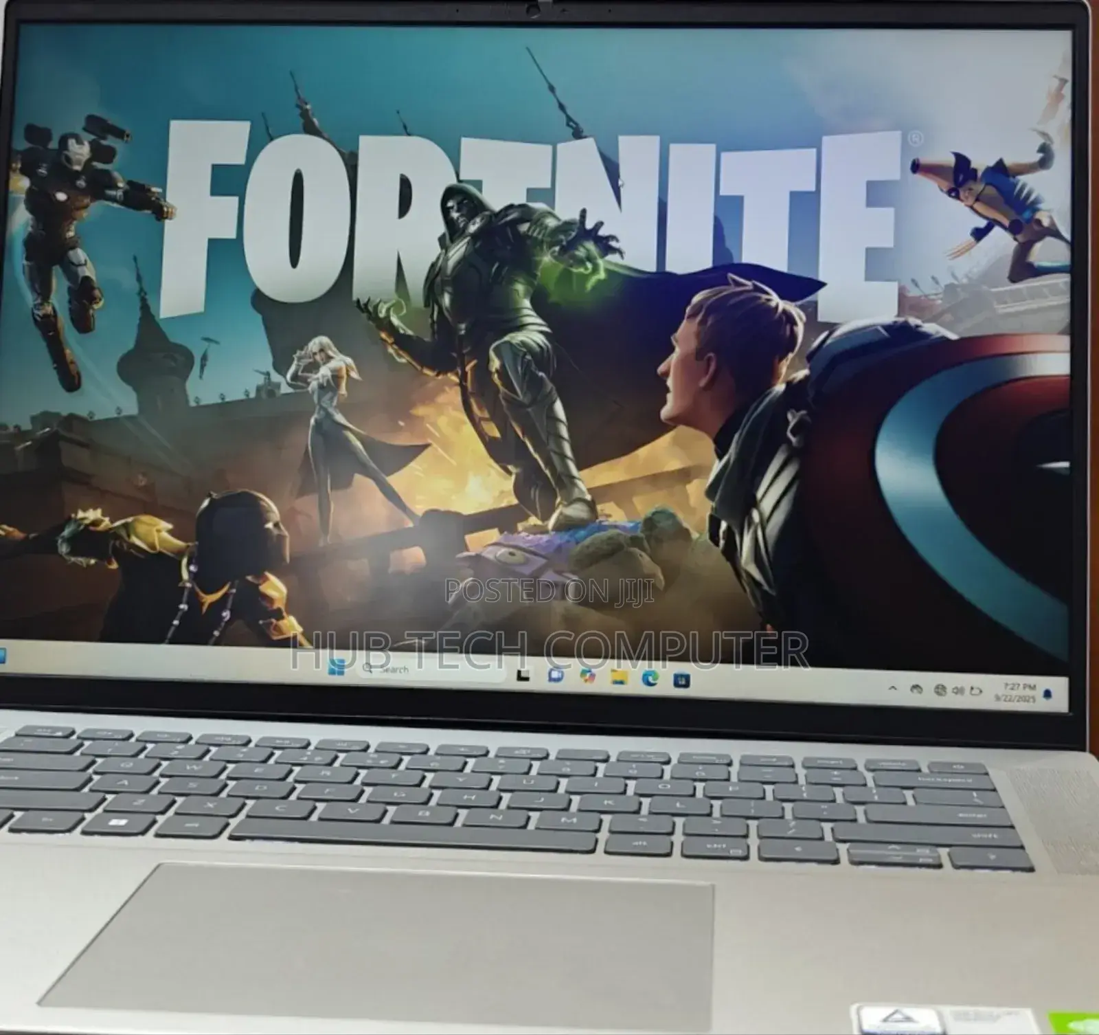 New Laptop HP Envy X360 16GB Intel Core 7 SSD 512GB