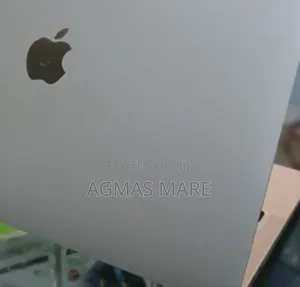 New Laptop Apple MacBook Pro 2022 M2 8GB Apple M2 SSD 256GB