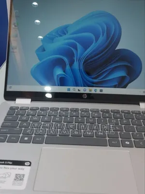 New Laptop HP OmniBook 5 Flip 16GB Intel Core 7 SSD 1T