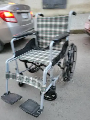 Normal Wheelchair昀臨wheelchair丈琴lightweight Folding Wheelchair