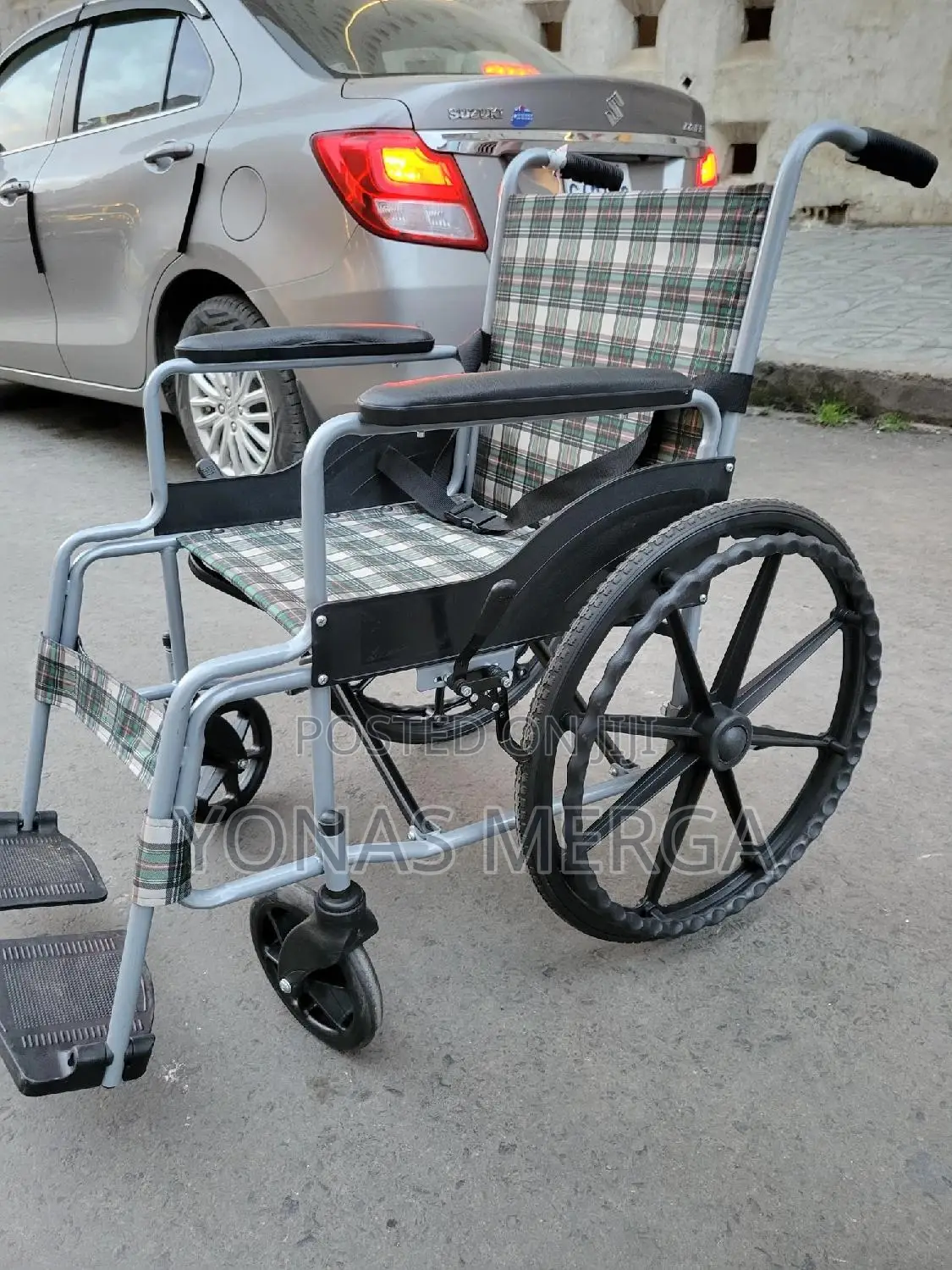 New Wheelchair畂凹mobility Support Device That Is Both Strong Easy