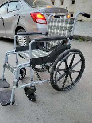 New Wheelchair畂凹mobility Support Device That Is Both Strong Easy